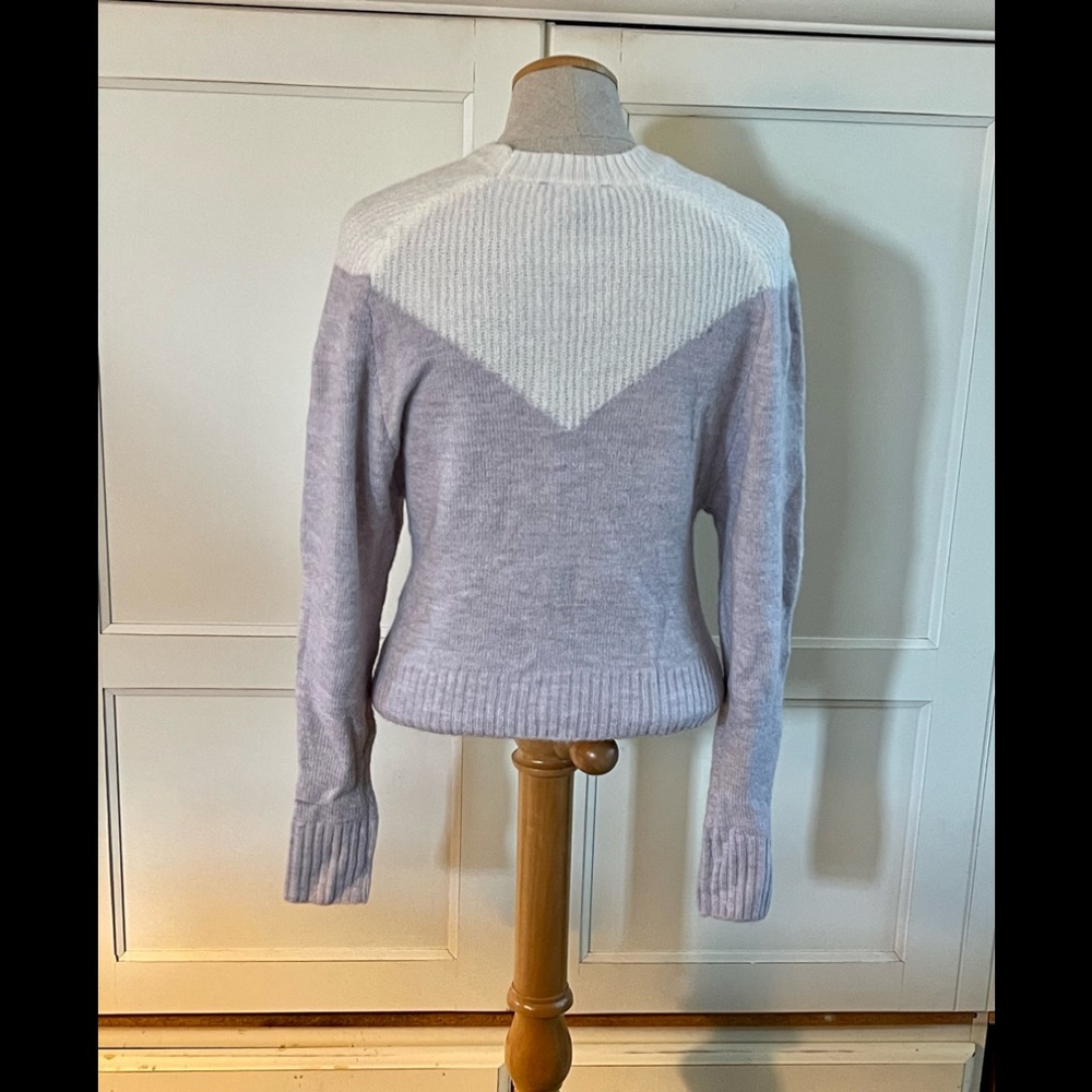 Express Sweater - Picture 2 of 10